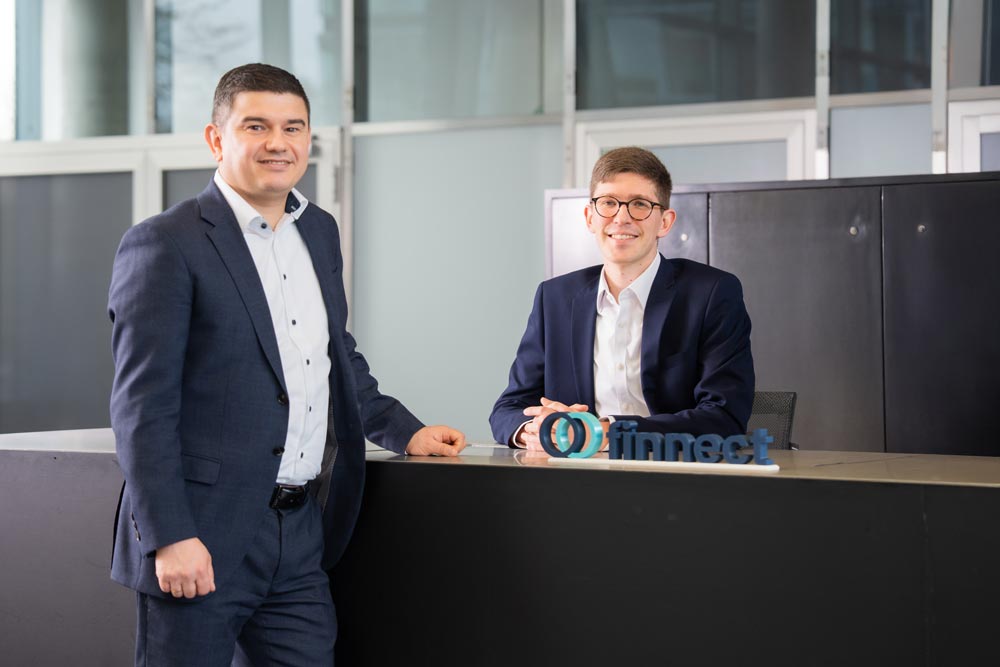 Sven Hepting und Sascha Mark an Rezeption